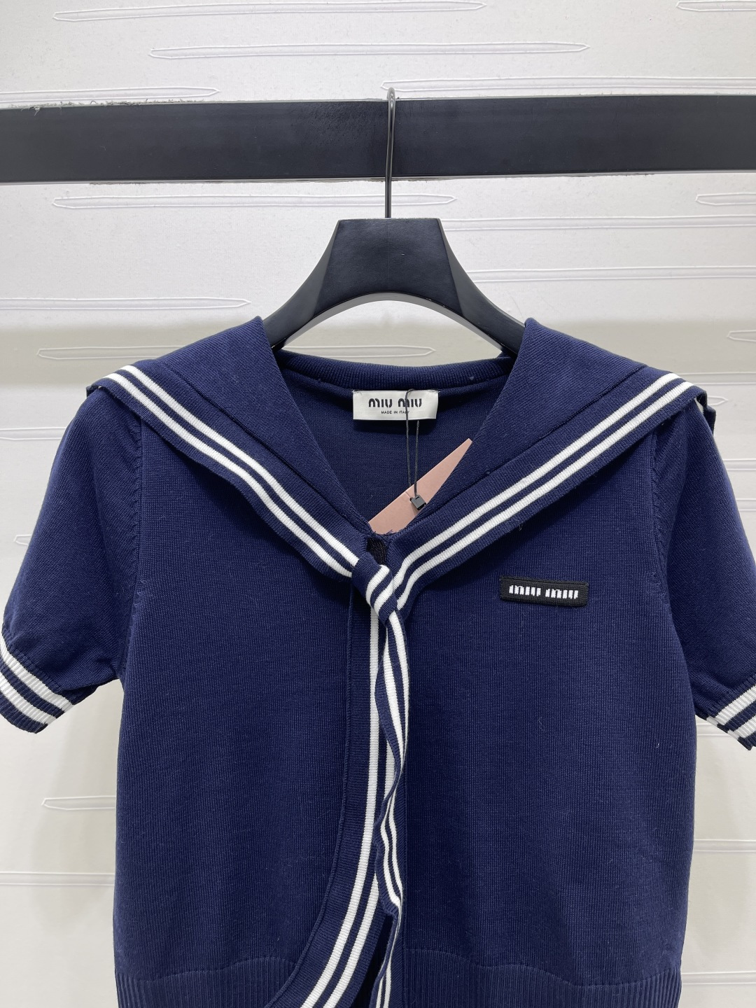 Women's short sleeves